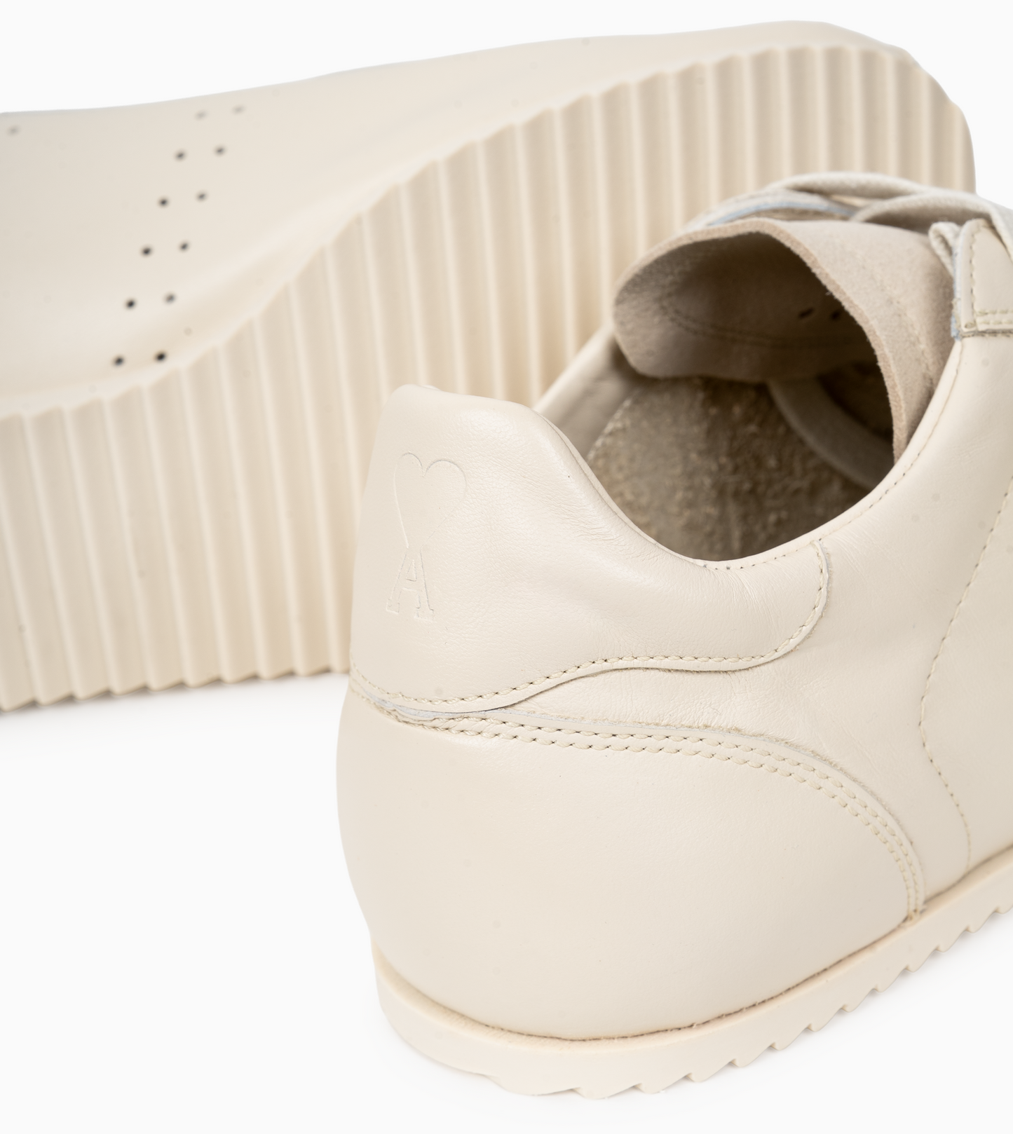 AMI PARIS Smooth Leather Sneaker