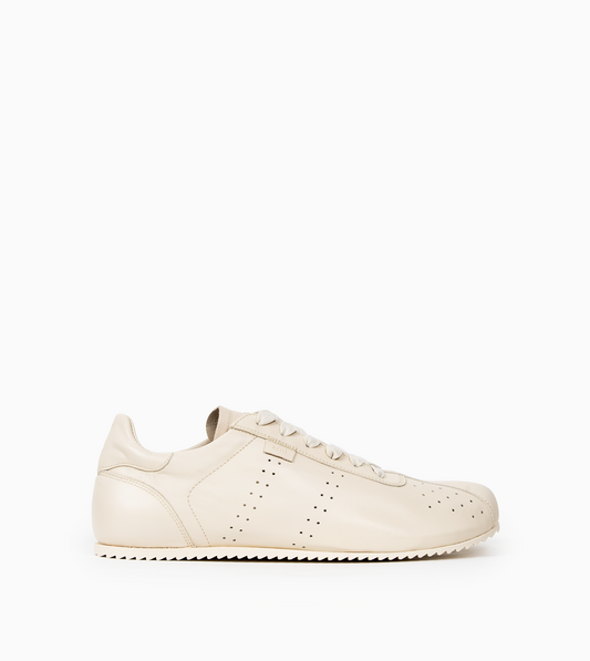 AMI PARIS Smooth Leather Sneaker