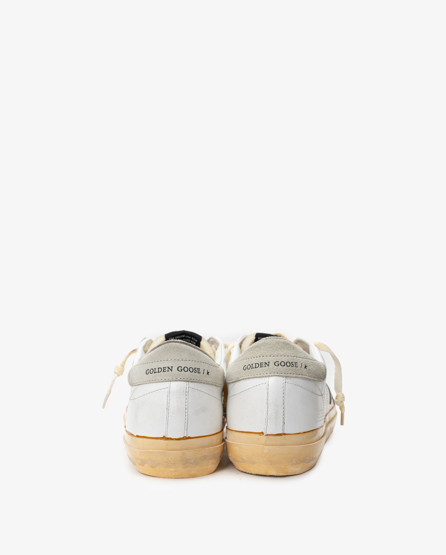 GOLDEN GOOSE Super Star Leather Upper with Signature Suede Star and Heel